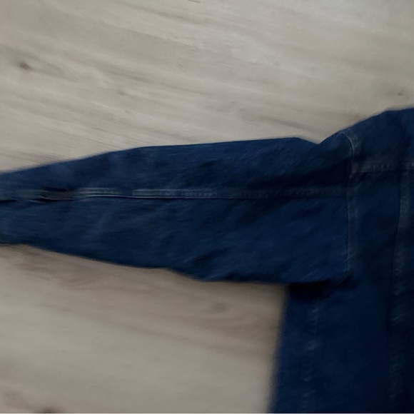 Levi's Men's Dark Blue Denim Jacket with White Sherpa Lining - Picture 4 of 8